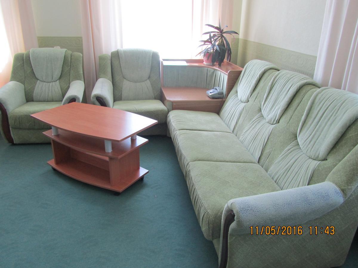 Hotel Berezka Vawkavysk Extérieur photo