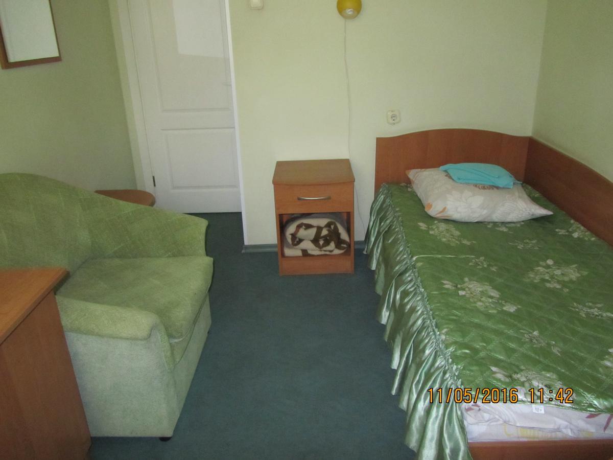 Hotel Berezka Vawkavysk Extérieur photo